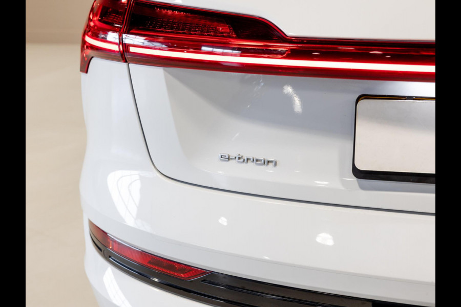 Audi e-tron 55 quattro S edition 95 kWh / 408pk / SOH 89% / Panoramadak / Trekhaak / B&O /