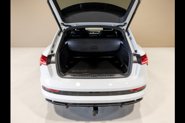 Audi e-tron 55 quattro S edition 95 kWh / 408pk / SOH 89% / Panoramadak / Trekhaak / B&O /