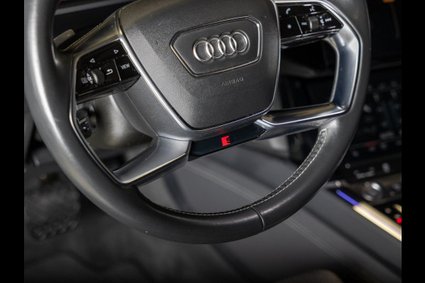 Audi e-tron 55 quattro S edition 95 kWh / 408pk / SOH 89% / Panoramadak / Trekhaak / B&O /