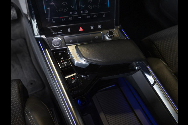 Audi e-tron 55 quattro S edition 95 kWh / 408pk / SOH 89% / Panoramadak / Trekhaak / B&O /