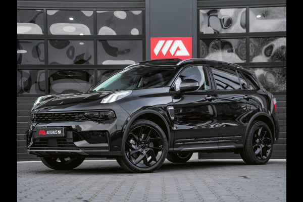 Lynk & Co 01 1.5 Black Edition Trekhaak|Panoramadak|360° Camera|ACC|Stoelverwarming|Navi|Carplay