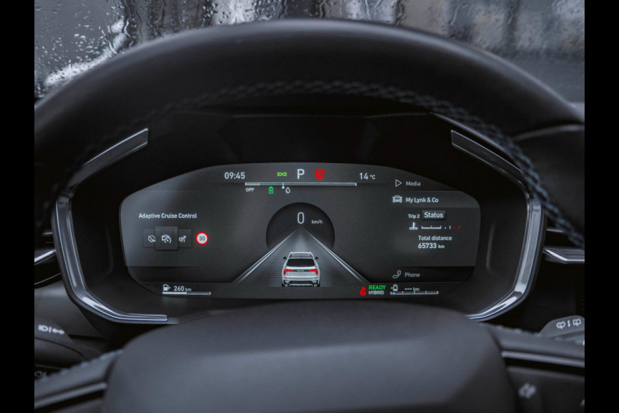 Lynk & Co 01 1.5 Black Edition Trekhaak|Panoramadak|360° Camera|ACC|Stoelverwarming|Navi|Carplay