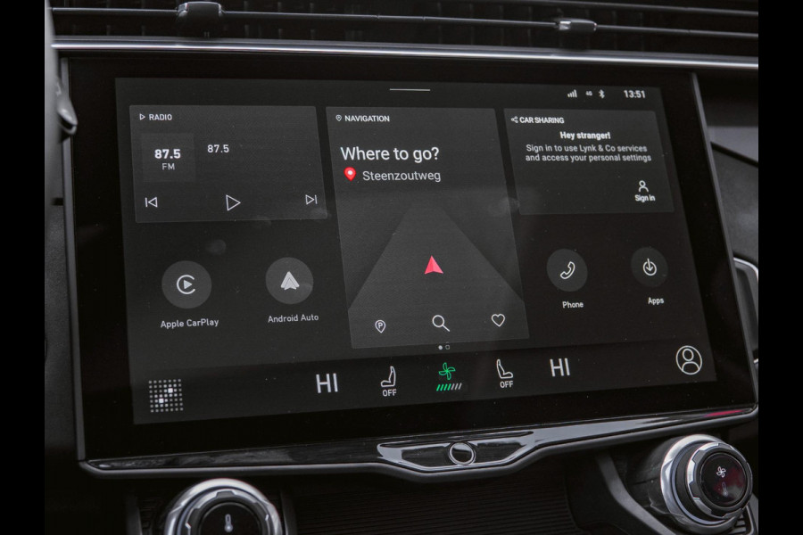 Lynk & Co 01 1.5 Black Edition Trekhaak|Panoramadak|360° Camera|ACC|Stoelverwarming|Navi|Carplay