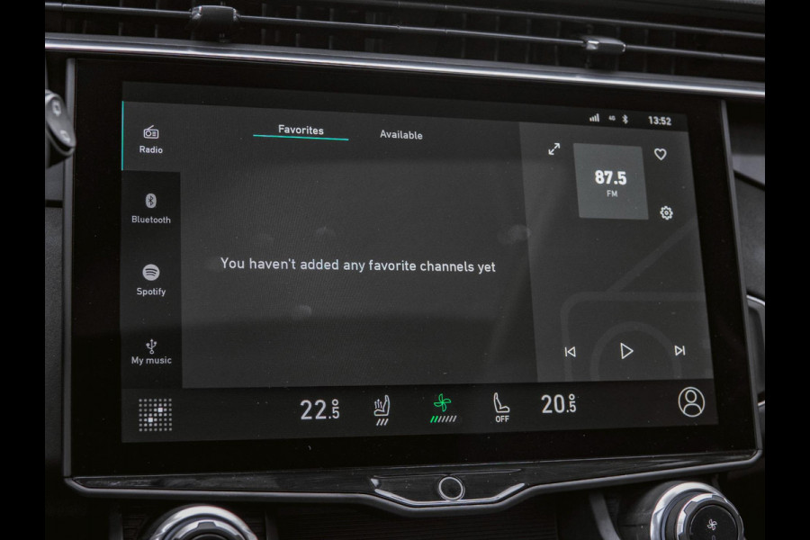 Lynk & Co 01 1.5 Black Edition Trekhaak|Panoramadak|360° Camera|ACC|Stoelverwarming|Navi|Carplay