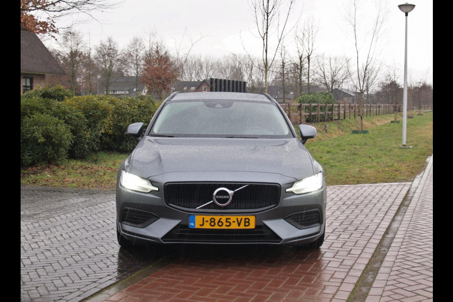 Volvo V60 2.0 B3 Momentum Advantage | Camera | Trekhaak | Apple Carplay | Cruise Control |