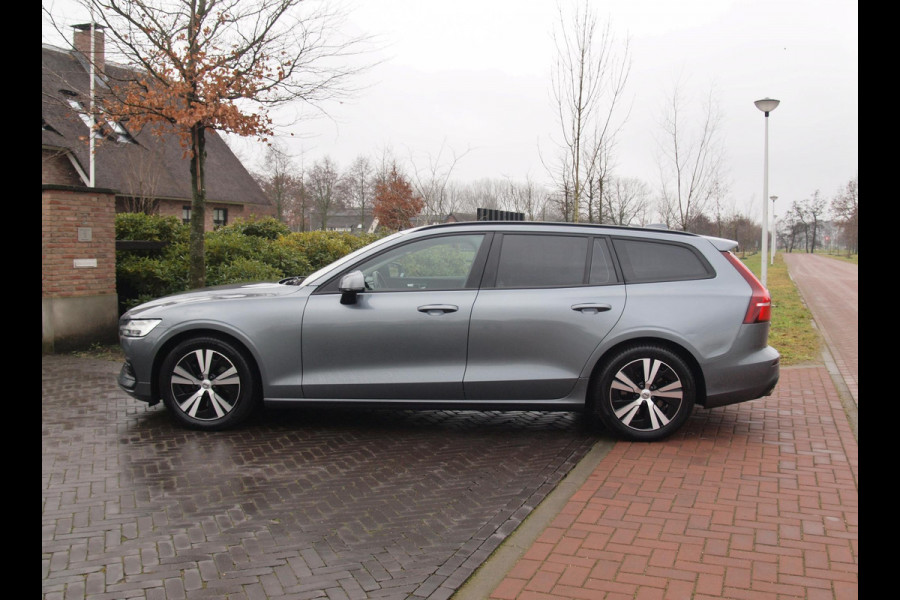 Volvo V60 2.0 B3 Momentum Advantage | Camera | Trekhaak | Apple Carplay | Cruise Control |