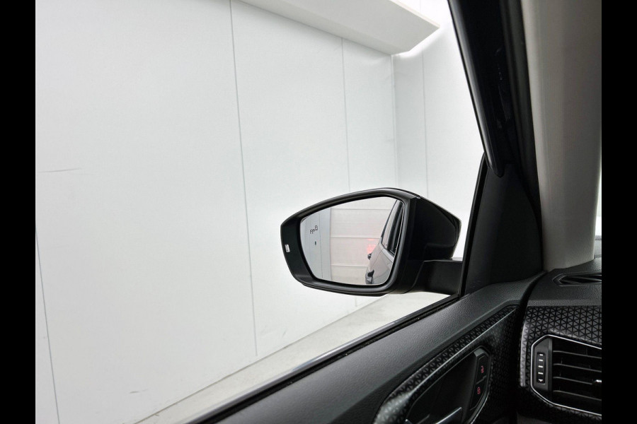 Volkswagen T-Cross 1.0 TSI AUTOM. AD-CRUISE | CAMERA | VIRTUAL