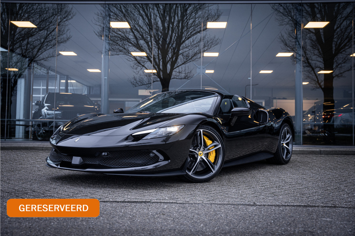 Ferrari 296 GTS 3.0 V6 830pk ** Kroymans ** Daytona Seats ** Lift ** HUD ** Pass Display ** Carbon Btw