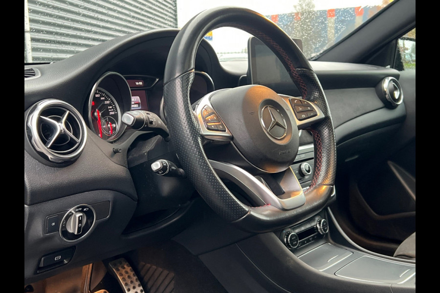 Mercedes-Benz GLA BWJ 2018 | 200 157PK Premium Plus AUTOMAAT | PANO DAK | CAMERA A | AMG-LINE | CLIMA | NAVI | STOELVERW | LEDER/ALCANTARA |