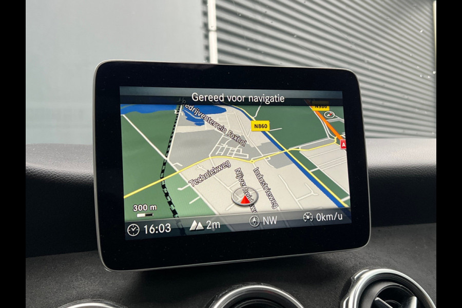 Mercedes-Benz GLA BWJ 2018 | 200 157PK Premium Plus AUTOMAAT | PANO DAK | CAMERA A | AMG-LINE | CLIMA | NAVI | STOELVERW | LEDER/ALCANTARA |