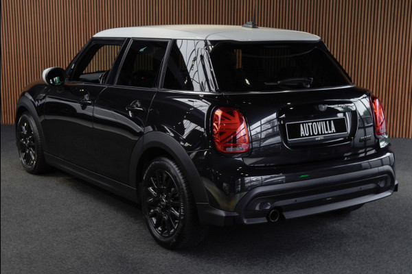 MINI Mini 1.5 Cooper Navi Leer Camera PDC Carplay Keyless Go & Entry LM velgen Zwarte binnenhemel Stoelverwarming Sportstoelen LED BTW auto!