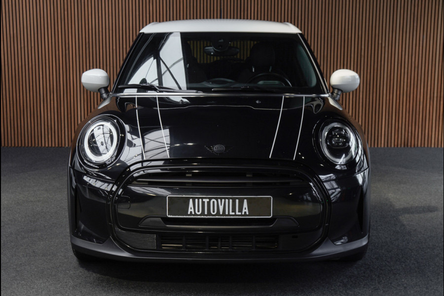 MINI Mini 1.5 Cooper Navi Leer Camera PDC Carplay Keyless Go & Entry LM velgen Zwarte binnenhemel Stoelverwarming Sportstoelen LED BTW auto!