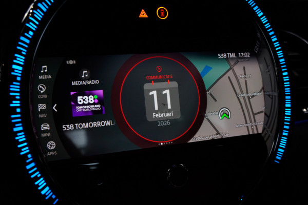 MINI Mini 1.5 Cooper Navi Leer Camera PDC Carplay Keyless Go & Entry LM velgen Zwarte binnenhemel Stoelverwarming Sportstoelen LED BTW auto!