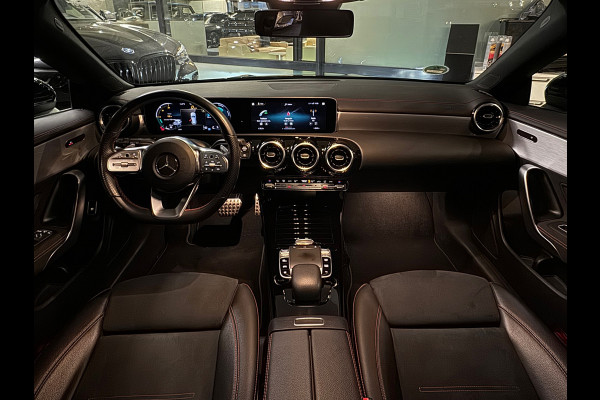 Mercedes-Benz CLA-Klasse Shooting Brake 180 AMG Pano|Sfeer