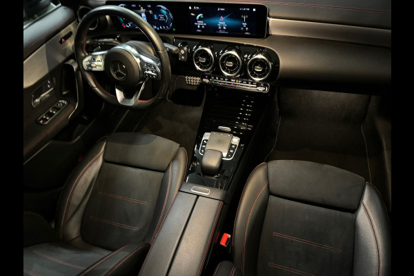 Mercedes-Benz CLA-Klasse Shooting Brake 180 AMG Pano|Sfeer