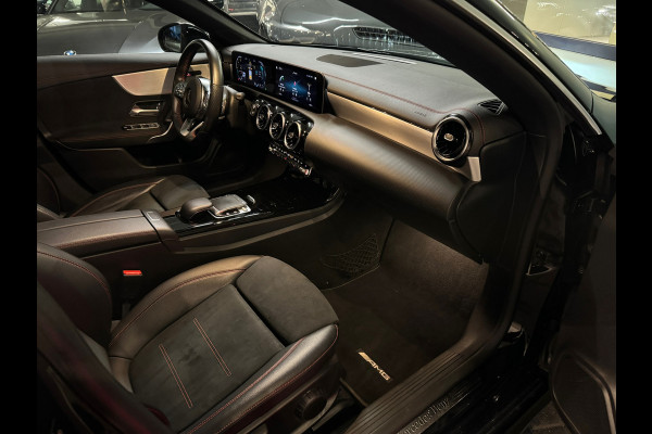 Mercedes-Benz CLA-Klasse Shooting Brake 180 AMG Pano|Sfeer
