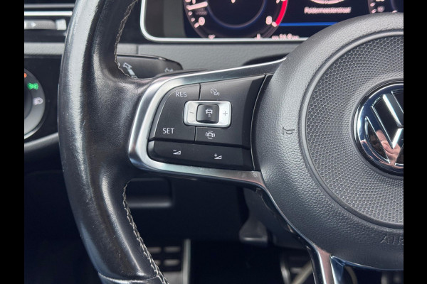 Volkswagen Golf 1.5 TSI 3x R-Line Pano/Camera/AppleCarPlay