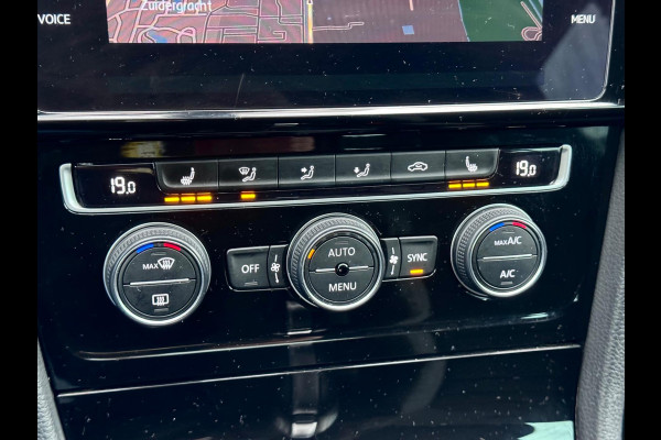 Volkswagen Golf 1.5 TSI 3x R-Line Pano/Camera/AppleCarPlay