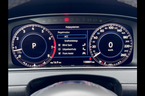 Volkswagen Golf 1.5 TSI 3x R-Line Pano/Camera/AppleCarPlay
