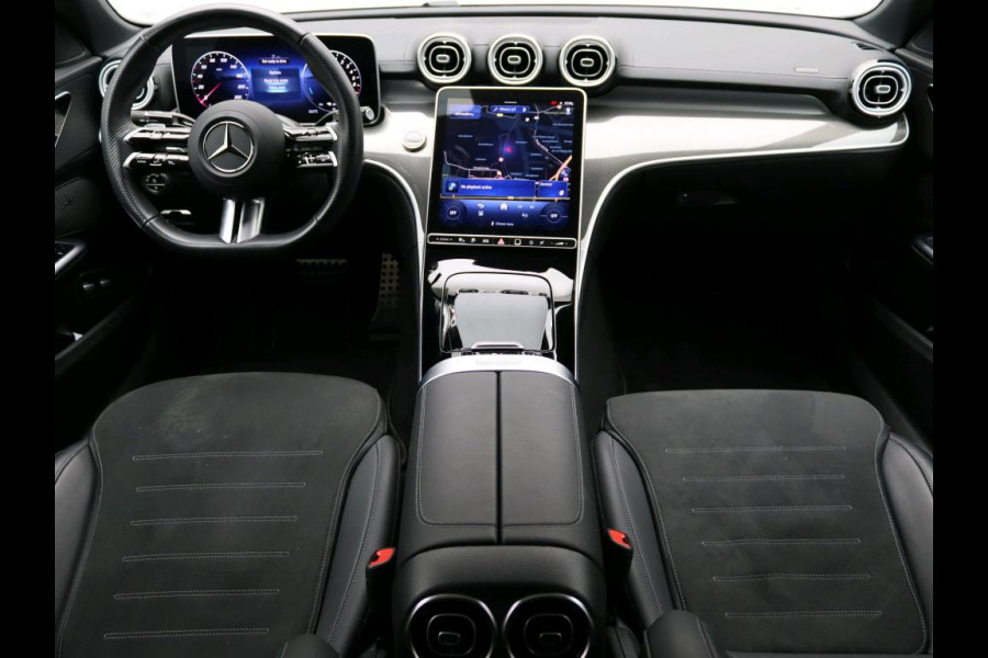 Mercedes-Benz C-Klasse 300 e Business Solution AMG AMG Line | Panorama Schuif-Kanteldak | Distronic | Lederen bekleding | Alarm | Parkeerpakket met 360°-camera | 20 Inch AMG Velgen. Inclusief 24 maanden Mercedes-Benz Certified garantie voor Europa.