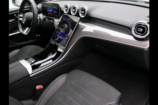 Mercedes-Benz C-Klasse 300 e Business Solution AMG AMG Line | Panorama Schuif-Kanteldak | Distronic | Lederen bekleding | Alarm | Parkeerpakket met 360°-camera | 20 Inch AMG Velgen. Inclusief 24 maanden Mercedes-Benz Certified garantie voor Europa.