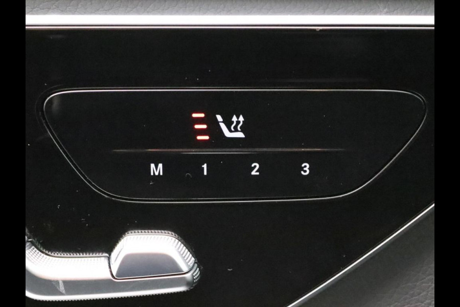 Mercedes-Benz C-Klasse 300 e Business Solution AMG AMG Line | Panorama Schuif-Kanteldak | Distronic | Lederen bekleding | Alarm | Parkeerpakket met 360°-camera | 20 Inch AMG Velgen. Inclusief 24 maanden Mercedes-Benz Certified garantie voor Europa.