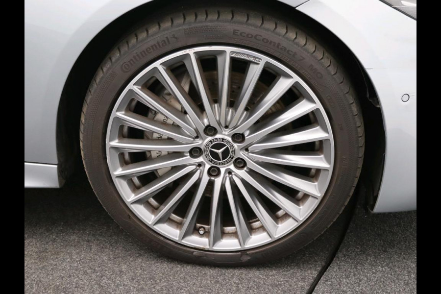 Mercedes-Benz C-Klasse 300 e Business Solution AMG AMG Line | Panorama Schuif-Kanteldak | Distronic | Lederen bekleding | Alarm | Parkeerpakket met 360°-camera | 20 Inch AMG Velgen. Inclusief 24 maanden Mercedes-Benz Certified garantie voor Europa.