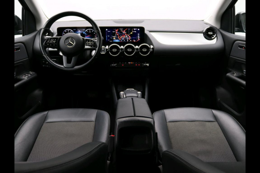 Mercedes-Benz B-Klasse 180 Business Solution Ledkoplampen | Achteruitrijcamera |  Stoelverwarming voor | Licht- en zicht pakket |  Inclusief 24 maanden Mercedes-Benz Certified garantie voor Europa.