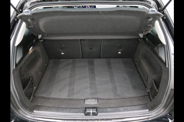 Mercedes-Benz B-Klasse 180 Business Solution Ledkoplampen | Achteruitrijcamera |  Stoelverwarming voor | Licht- en zicht pakket |  Inclusief 24 maanden Mercedes-Benz Certified garantie voor Europa.