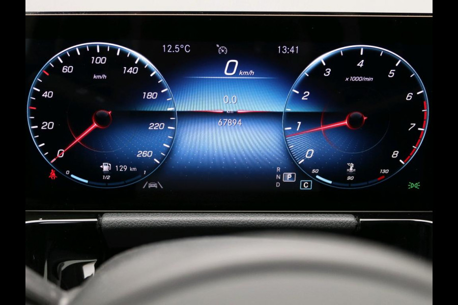 Mercedes-Benz B-Klasse 180 Business Solution Ledkoplampen | Achteruitrijcamera |  Stoelverwarming voor | Licht- en zicht pakket |  Inclusief 24 maanden Mercedes-Benz Certified garantie voor Europa.