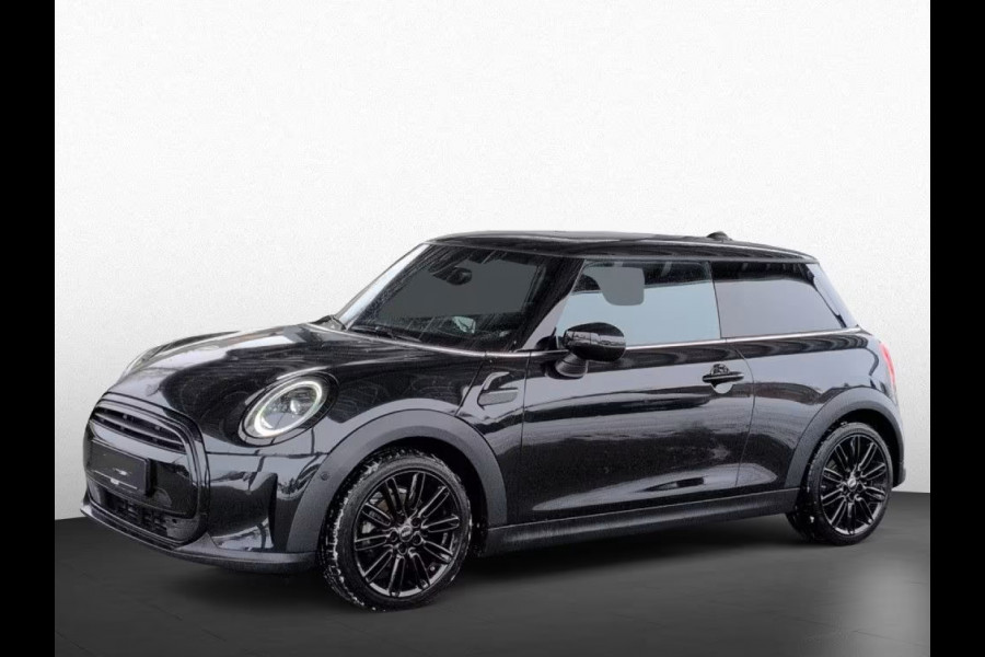 MINI 1.5 Cooper Classic (100kW/136pk) ** LED, LEDER, VIRTUAL, H&K Sound, PANORAMA, CAMERA, 17-inch LMV ** 1e EIG - Slechts 13.700km ** ** INFORMEER OOK NAAR ONZE AANTREKKELIJKE FINANCIAL-LEASE TARIEVEN **