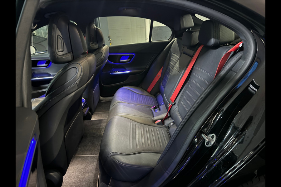 Mercedes-Benz C-Klasse 180 AMG Line Volleer|Night|Sfeer|NAP