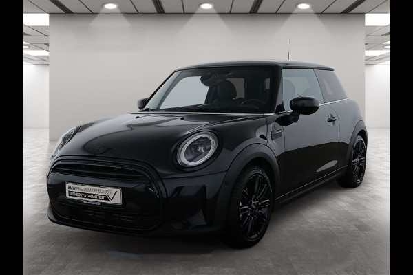 MINI 1.5 Cooper Classic (100kW/136pk) ** LED, LEDER, VIRTUAL, HuD, PANORAMA, CAMERA, 17-inch LMV ** 1e EIG - Slechts 13.700km ** ** INFORMEER OOK NAAR ONZE AANTREKKELIJKE FINANCIAL-LEASE TARIEVEN **