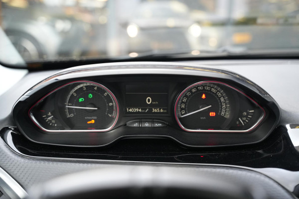 Peugeot 2008 1.2 PureTech GT-line Black on black Lederen bekleding