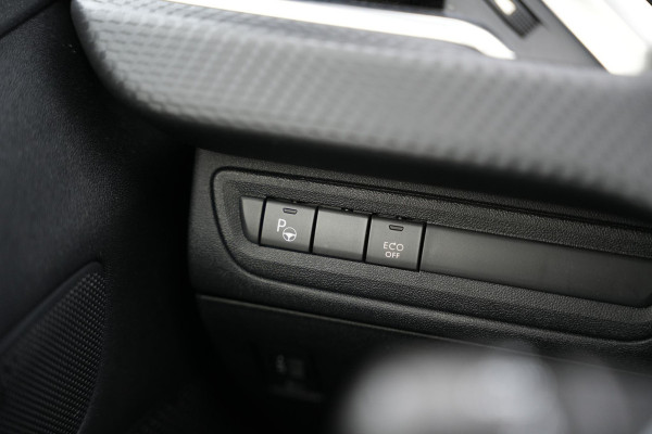 Peugeot 2008 1.2 PureTech GT-line Black on black Lederen bekleding