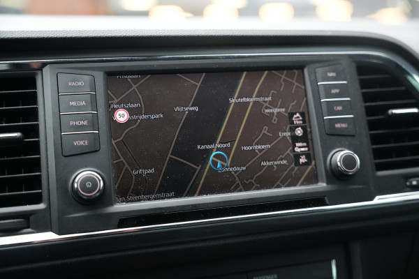 Seat Ateca 1.4 EcoTSI Style Ecc Navi LMV trekhaak camera cruise CarPlay