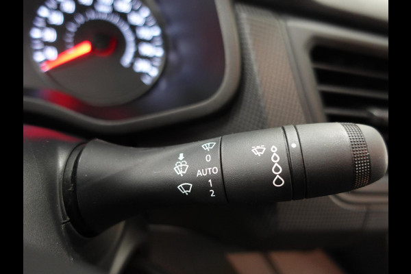 Renault Trafic 2.0 Blue dCi 150PK T30 L2H1 Advance Automaat Airco Bluetooth Cruise Parkeersensoren Navigatie Trekhaak