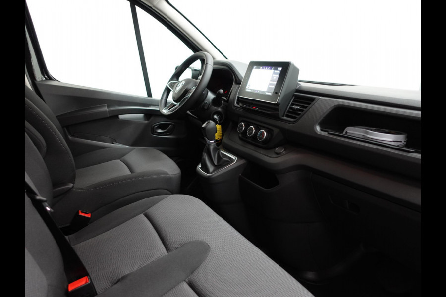 Renault Trafic 2.0 Blue dCi 150PK T30 L2H1 Advance Automaat Airco Bluetooth Cruise Parkeersensoren Navigatie Trekhaak
