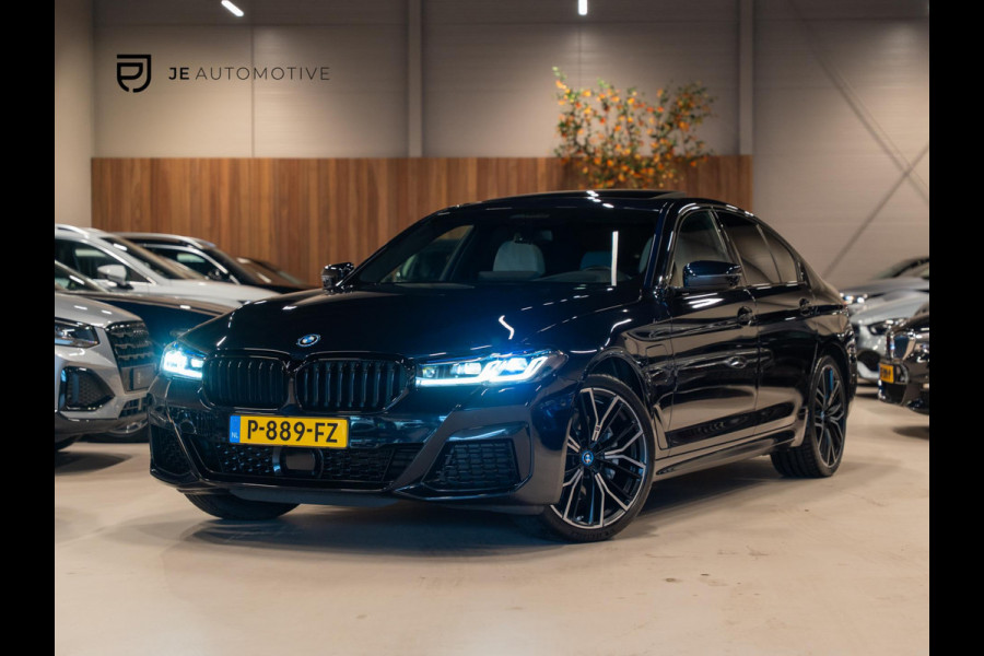 BMW 5 Serie 530e M-Pakket, Shadow Line, Laser Light, Pano, Virtual, Leder, 360 Cam, ACC, Ambiënte Light, PDC, Dealer Onderhouden