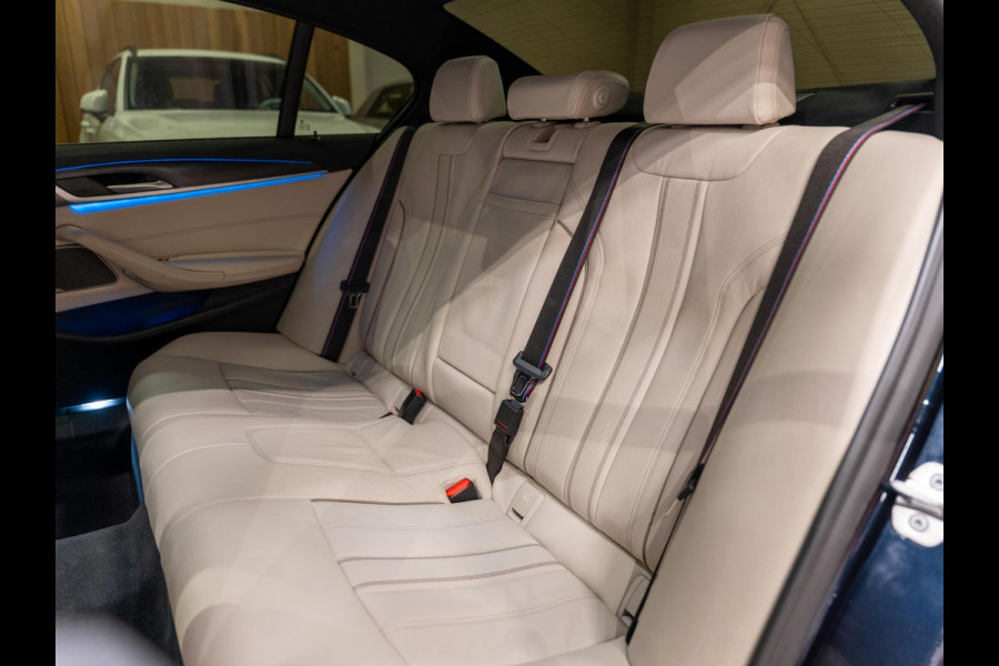 BMW 5 Serie 530e M-Pakket, Shadow Line, Laser Light, Pano, Virtual, Leder, 360 Cam, ACC, Ambiënte Light, PDC, Dealer Onderhouden