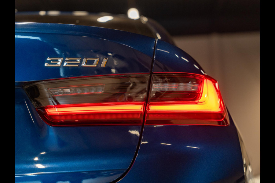 BMW 3-serie 320i M Pakket, Digi Dash, Apple Carplay, Android Auto, Navi, Ambiënte Light, Cruise, PDC, Led, Volledig Onderhouden