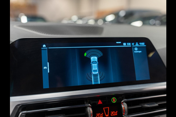 BMW 3-serie 320i M Pakket, Digi Dash, Apple Carplay, Android Auto, Navi, Ambiënte Light, Cruise, PDC, Led, Volledig Onderhouden