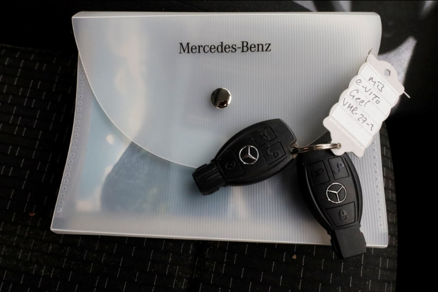 Mercedes-Benz eVito Lang 41 kWh Airco/Camera SOH 91,9% 12-2020