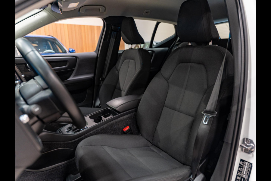Volvo XC40 1.5 T3 163PK Momentum, Navi, Cruise, PDC, Clima, Voll Led, Bluetooth/Tel, Volledig Onderhouden