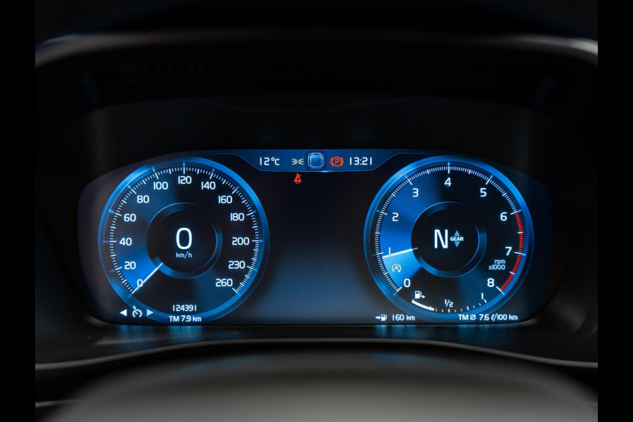 Volvo XC40 1.5 T3 163PK Momentum, Navi, Cruise, PDC, Clima, Voll Led, Bluetooth/Tel, Volledig Onderhouden