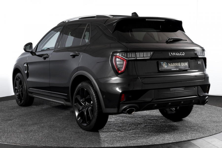 Lynk & Co 01 1.5 PHEV 261PK MY22 | Blackpakket | 360 Camera | 7.4 kWh Boordlader | S/K-panodak | Adapt. Cruise | Memory | Elek. klep | LM 20" |