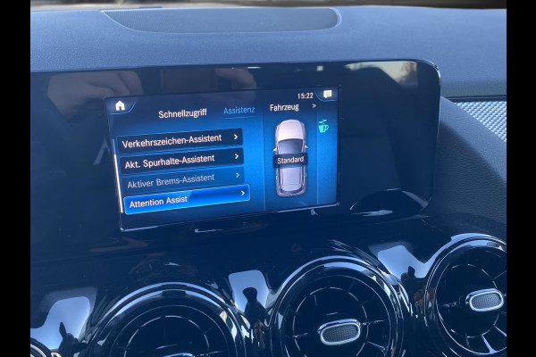Mercedes-Benz B-Klasse 250e Business ** APPLE/ANDROID - NAVI - HALF-LEDER - SPOORASS - CRUISE ** 1e EIG - UNFALLFREI ** ** INFORMEER OOK NAAR ONZE AANTREKKELIJKE FINANCIAL-LEASE TARIEVEN **