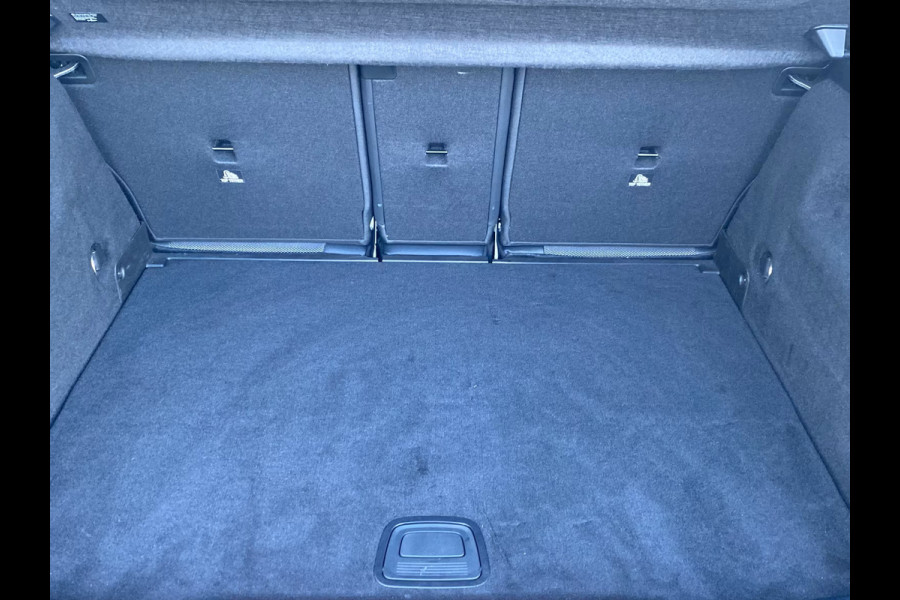 Mercedes-Benz B-Klasse 250e Business ** APPLE/ANDROID - NAVI - HALF-LEDER - SPOORASS - CRUISE ** 1e EIG - UNFALLFREI ** ** INFORMEER OOK NAAR ONZE AANTREKKELIJKE FINANCIAL-LEASE TARIEVEN **