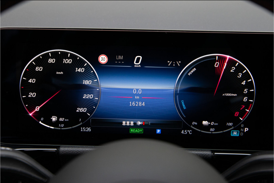 Mercedes-Benz GLA 250 e AMG Premium, Pano, Head-up, Memory, Nightpack, Facelift