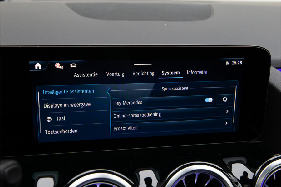 Mercedes-Benz GLA 250 e AMG Premium, Pano, Head-up, Memory, Nightpack, Facelift